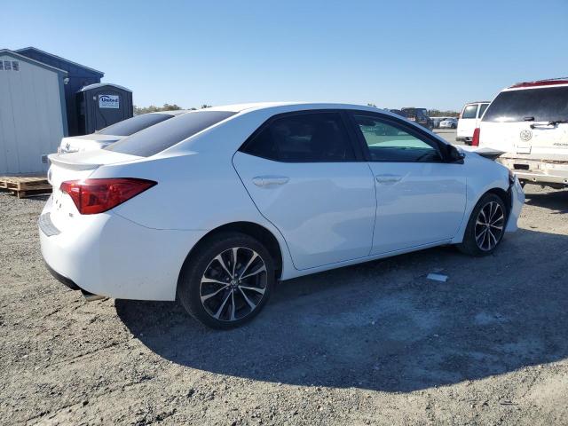 2T1BURHEXHC958601 - 2017 TOYOTA COROLLA L WHITE photo 3