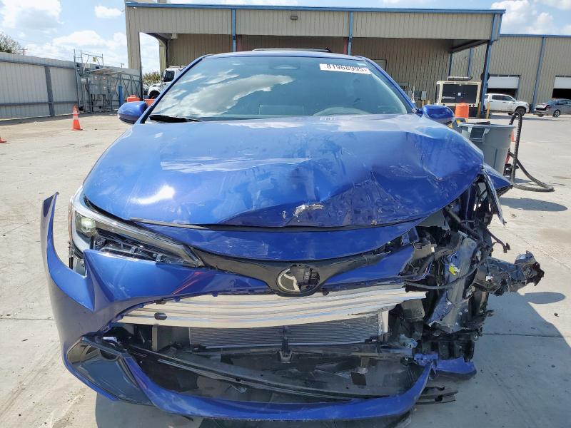 JTND4MBE3S3238010 - 2025 TOYOTA COROLLA SE ლურჯი ფოტო 5