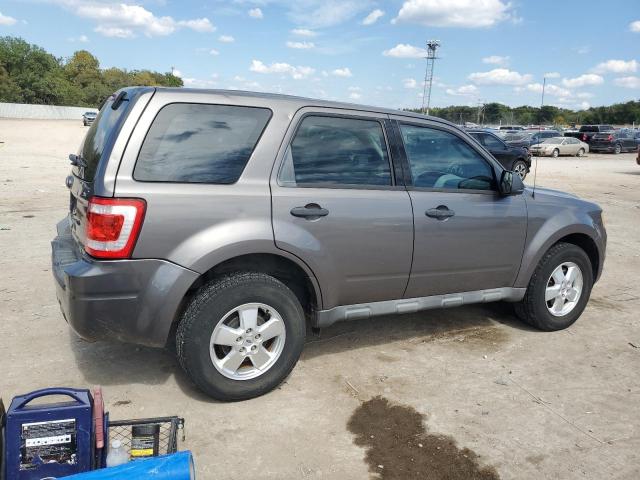 1FMCU0C77BKC51031 - 2011 FORD ESCAPE XLS GRAY photo 3