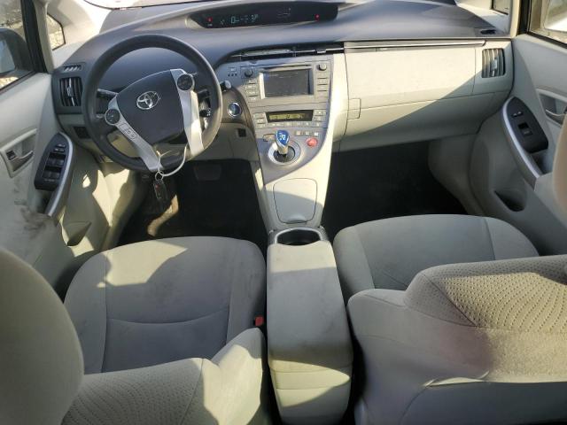 JTDKN3DU1E1774090 - 2014 TOYOTA PRIUS ვერცხლისფერი ფოტო 8