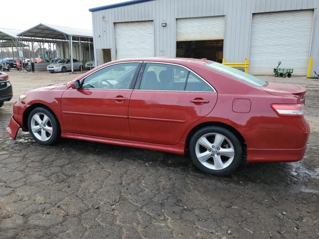 4T1BF3EK6BU767491 - 2011 TOYOTA CAMRY BASE RED photo 2