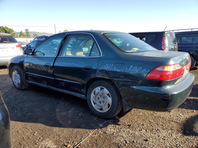 1HGCG1642WA021431 - 1998 HONDA ACCORD LX GREEN photo 2