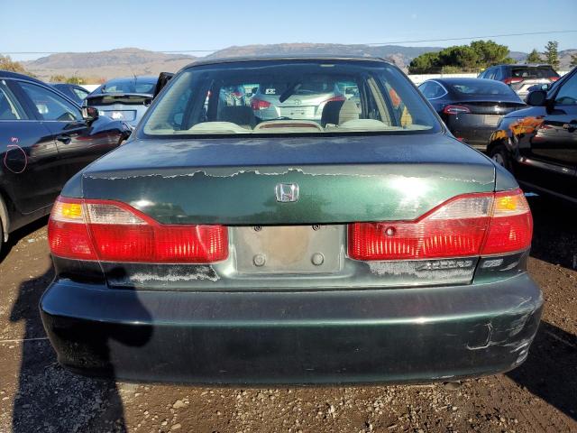 1HGCG1642WA021431 - 1998 HONDA ACCORD LX GREEN photo 6