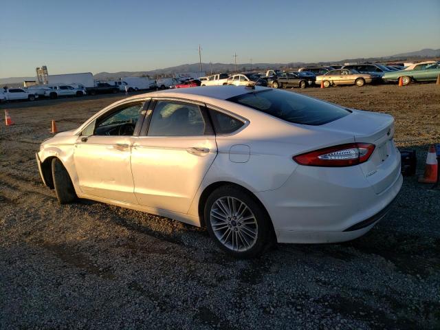 3FA6P0HD6GR115845 - 2016 FORD FUSION SE WHITE photo 2