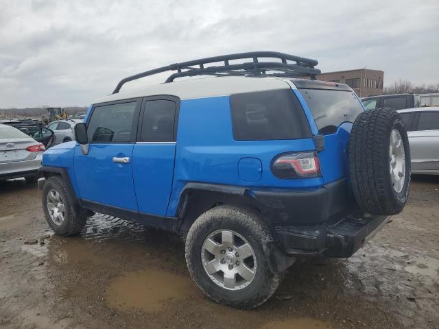 JTEBU11F270013344 - 2007 TOYOTA FJ CRUISER BLUE photo 2