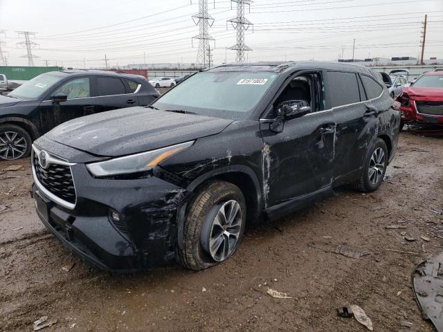 5TDGZRAH0NS118583 - 2022 TOYOTA HIGHLANDER XLE BLACK photo 1