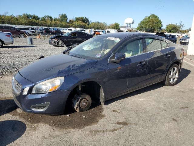 2012 VOLVO S60 T5, 