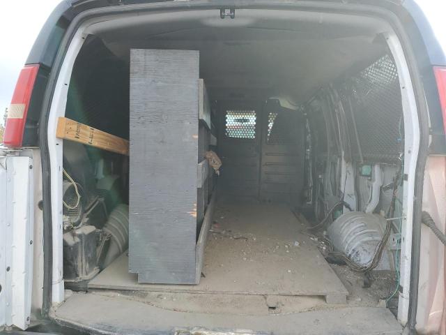 1GNUGBD41A1163183 - 2010 CHEVROLET EXPRESS G1 LS WHITE photo 10