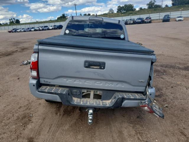 3TMCZ5ANXJM139285 - 2018 TOYOTA TACOMA DOUBLE CAB Szary zdjęcie 6