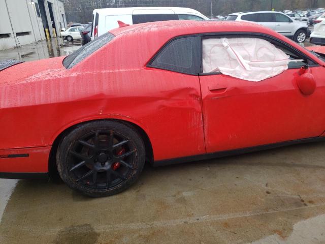 2C3CDZAT1FH700939 - 2015 DODGE CHALLENGER SXT RED photo 10