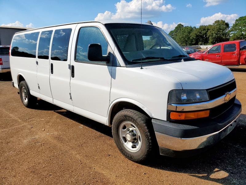 1GAZGPFG7H1341880 - 2017 CHEVROLET EXPRESS G3 LT Білий фото 4