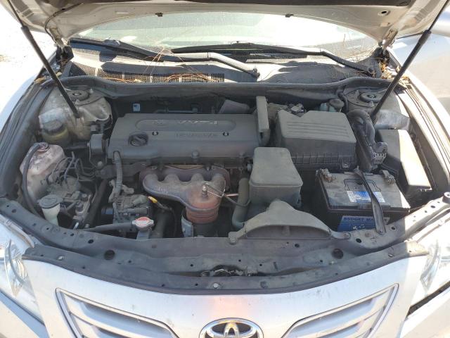 4T4BE46K49R054676 - 2009 TOYOTA CAMRY BASE Արծաթագույն լուսանկար 11