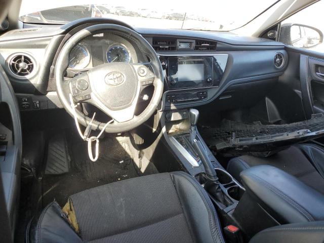 5YFBURHEXHP630613 - 2017 TOYOTA COROLLA L Grau Foto 8