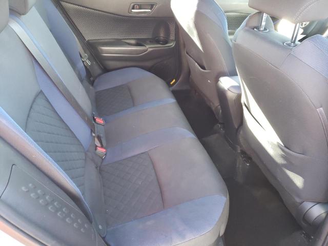 NMTKHMBX8LR111334 - 2020 TOYOTA C-HR XLE SILVER photo 10