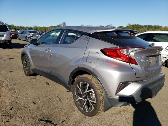 NMTKHMBX8LR111334 - 2020 TOYOTA C-HR XLE SILVER photo 2