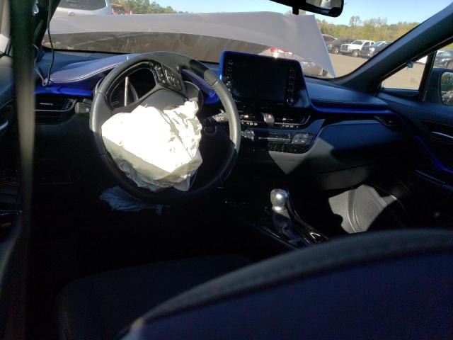 NMTKHMBX8LR111334 - 2020 TOYOTA C-HR XLE SILVER photo 8