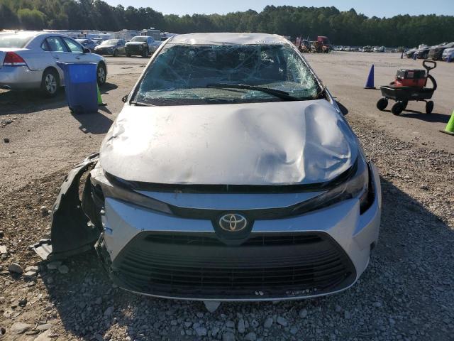 5YFB4MDE8SP254042 - 2025 TOYOTA COROLLA LE SILVER photo 5