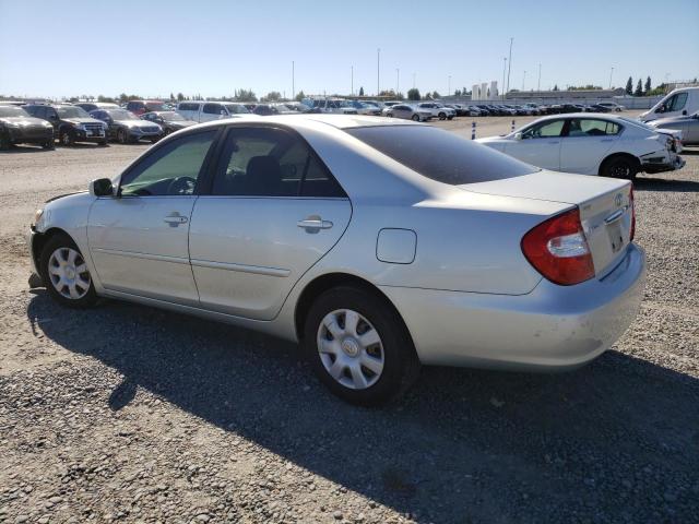 JTDBE32K820095405 - 2002 TOYOTA CAMRY LE ვერცხლისფერი ფოტო 2