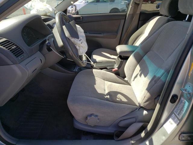 JTDBE32K820095405 - 2002 TOYOTA CAMRY LE ვერცხლისფერი ფოტო 7