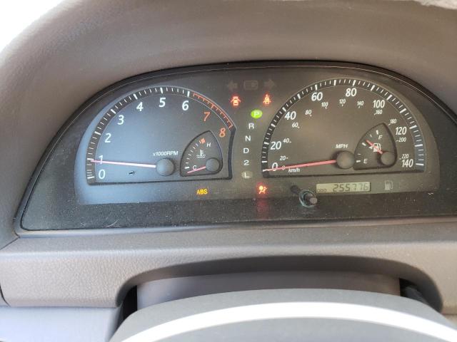 JTDBE32K820095405 - 2002 TOYOTA CAMRY LE ვერცხლისფერი ფოტო 9