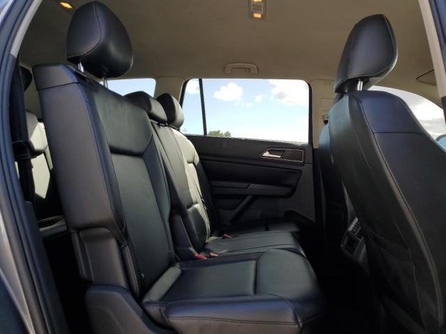 1V2KR2CA5JC542367 - 2018 VOLKSWAGEN ATLAS SE Graphite photo 11