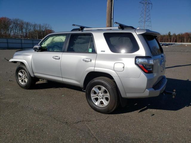 JTEMU5JR7M5906098 - 2021 TOYOTA 4RUNNER SR5/SR5 PREMIUM فضي صورة 2