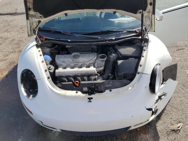 3VWFW31C18M512018 - 2008 VOLKSWAGEN NEW BEETLE TRIPLE WHITE WHITE photo 11