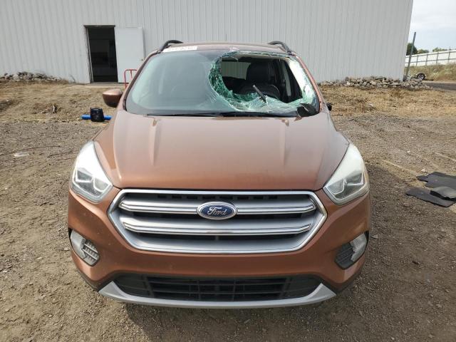 1FMCU9G92HUB83475 - 2017 FORD ESCAPE SE BROWN photo 5