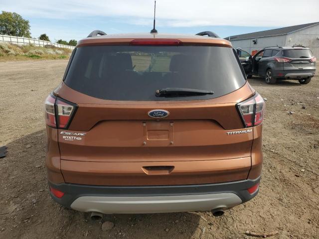 1FMCU9G92HUB83475 - 2017 FORD ESCAPE SE BROWN photo 6