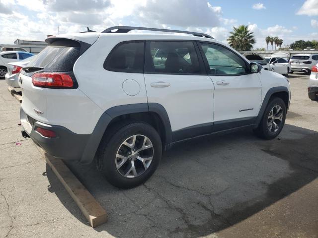 1C4PJMBS2GW106250 - 2016 JEEP CHEROKEE TRAILHAWK WHITE photo 3