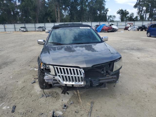 3LNHL2GC0AR621614 - 2010 LINCOLN MKZ CHARCOAL photo 5