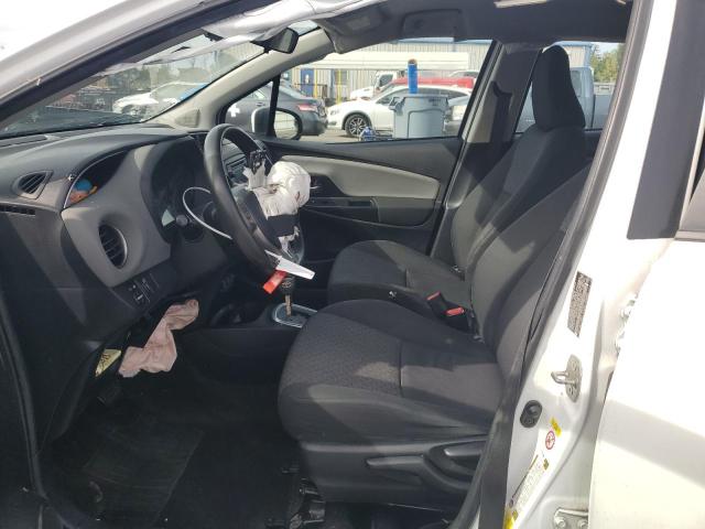 VNKKTUD32GA070509 - 2016 TOYOTA YARIS L WHITE photo 7