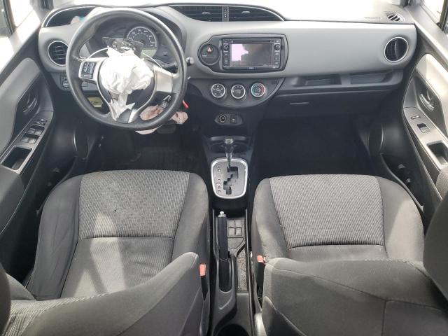 VNKKTUD32GA070509 - 2016 TOYOTA YARIS L WHITE photo 8