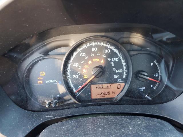 VNKKTUD32GA070509 - 2016 TOYOTA YARIS L WHITE photo 9