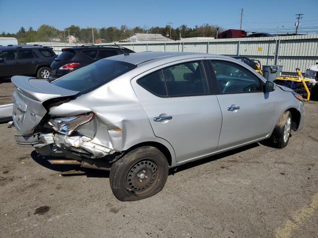 3N1CN7AP5KL833014 - 2019 NISSAN VERSA S 银色 照片 3