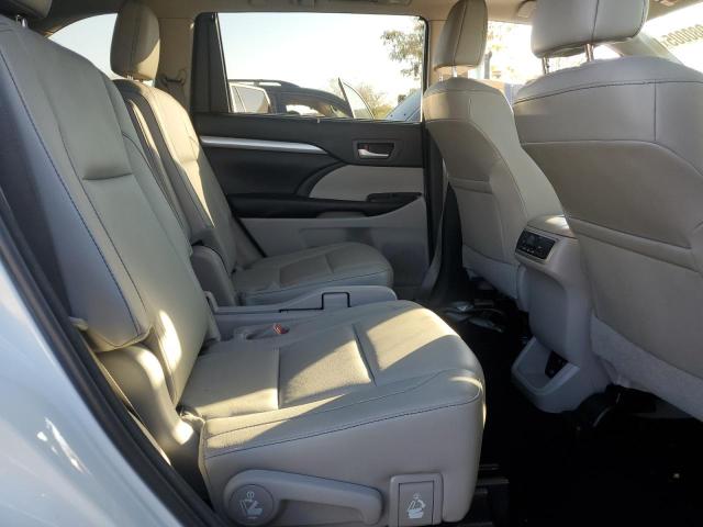 5TDJZRFH2JS553677 - 2018 TOYOTA HIGHLANDER SE 白色 照片 10