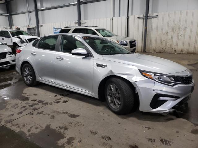 5XXGT4L38LG425908 - 2020 KIA OPTIMA LX SILVER photo 4