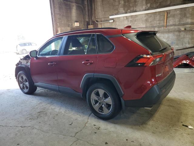 2T3P1RFV9NW250245 - 2022 TOYOTA RAV4 XLE RED photo 2