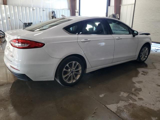 3FA6P0LUXKR196669 - 2019 FORD FUSION SE WHITE photo 3