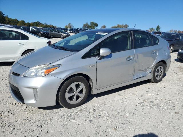 2015 TOYOTA PRIUS, 