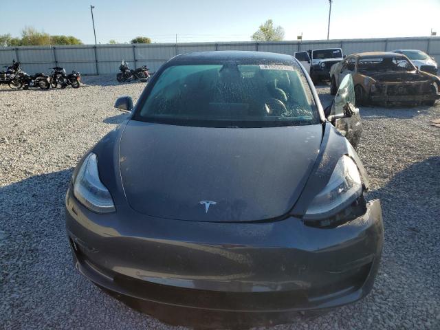 5YJ3E1EB2KF433757 - 2019 TESLA MODEL 3 Сұр фото 5