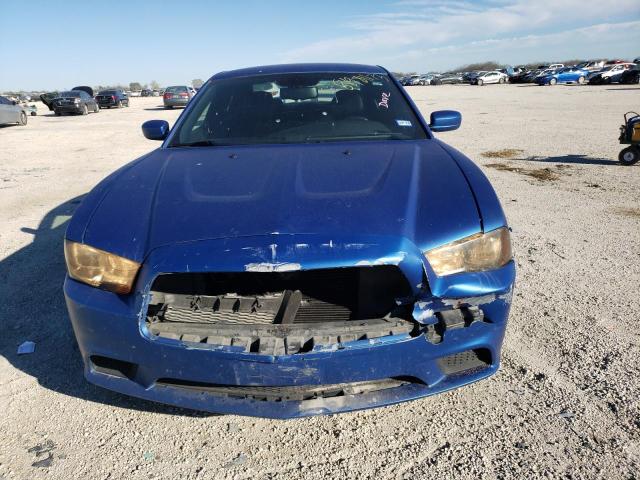 2C3CDXBG7DH6552324 - 2013 DODGE CHARGER SE BLUE photo 5