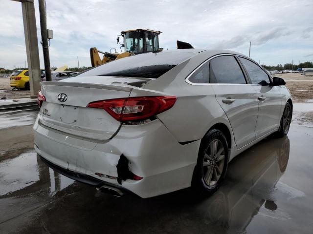 5NPE24AF2FH180362 - 2015 HYUNDAI SONATA SE WHITE photo 3