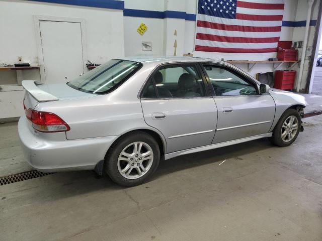 1HGCG16522A078408 - 2002 HONDA ACCORD EX SILVER photo 3