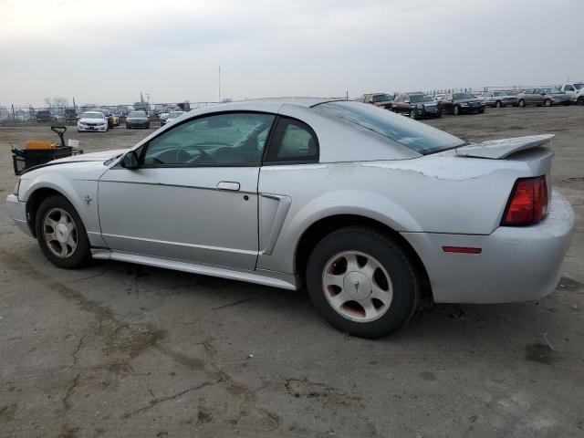 1FAFP40421F109936 - 2001 FORD MUSTANG SILVER photo 2