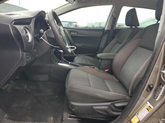 5YFBURHE6JP805896 - 2018 TOYOTA COROLLA L 棕色 照片 7