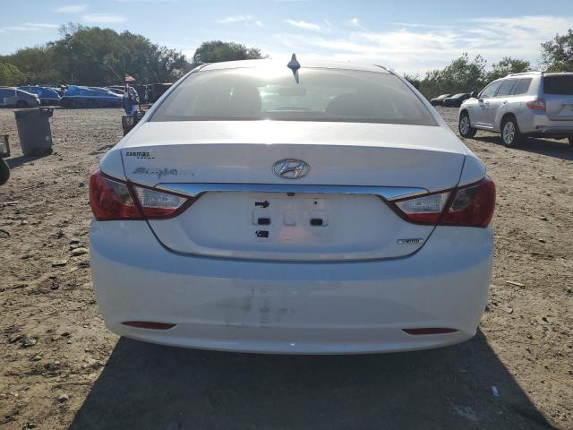 5NPEC4AC3BH305625 - 2011 HYUNDAI SONATA SE WHITE photo 6