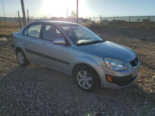 KNADE223396504619 - 2009 KIA RIO BASE SILVER photo 4