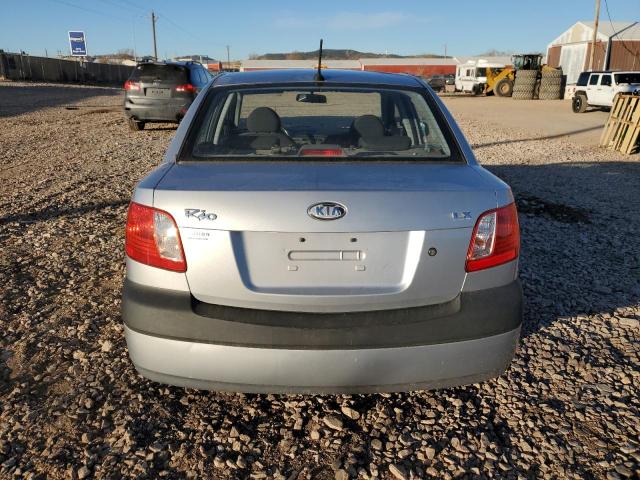 KNADE223396504619 - 2009 KIA RIO BASE SILVER photo 6