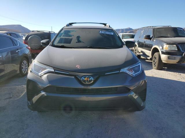 2T3ZFREV0JW512840 - 2018 TOYOTA RAV4 LE CHARCOAL photo 5